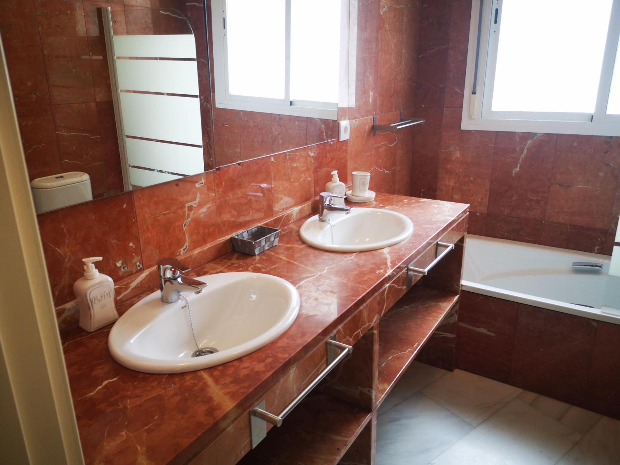 Charming Bright Apartment With Balconies On Cuesta Del Rosario Σεβίλλη Εξωτερικό φωτογραφία